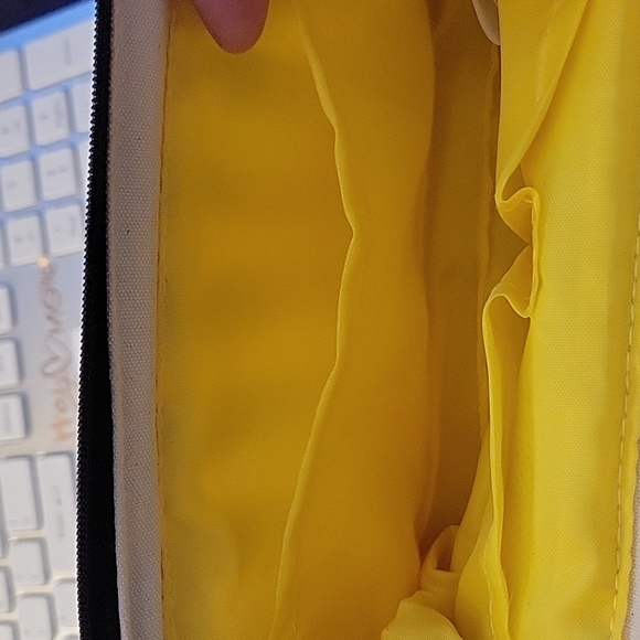 Nwt Pocket Monsters Pouch- Pokémon rare find ***Rare*** - Picture 7 of 7